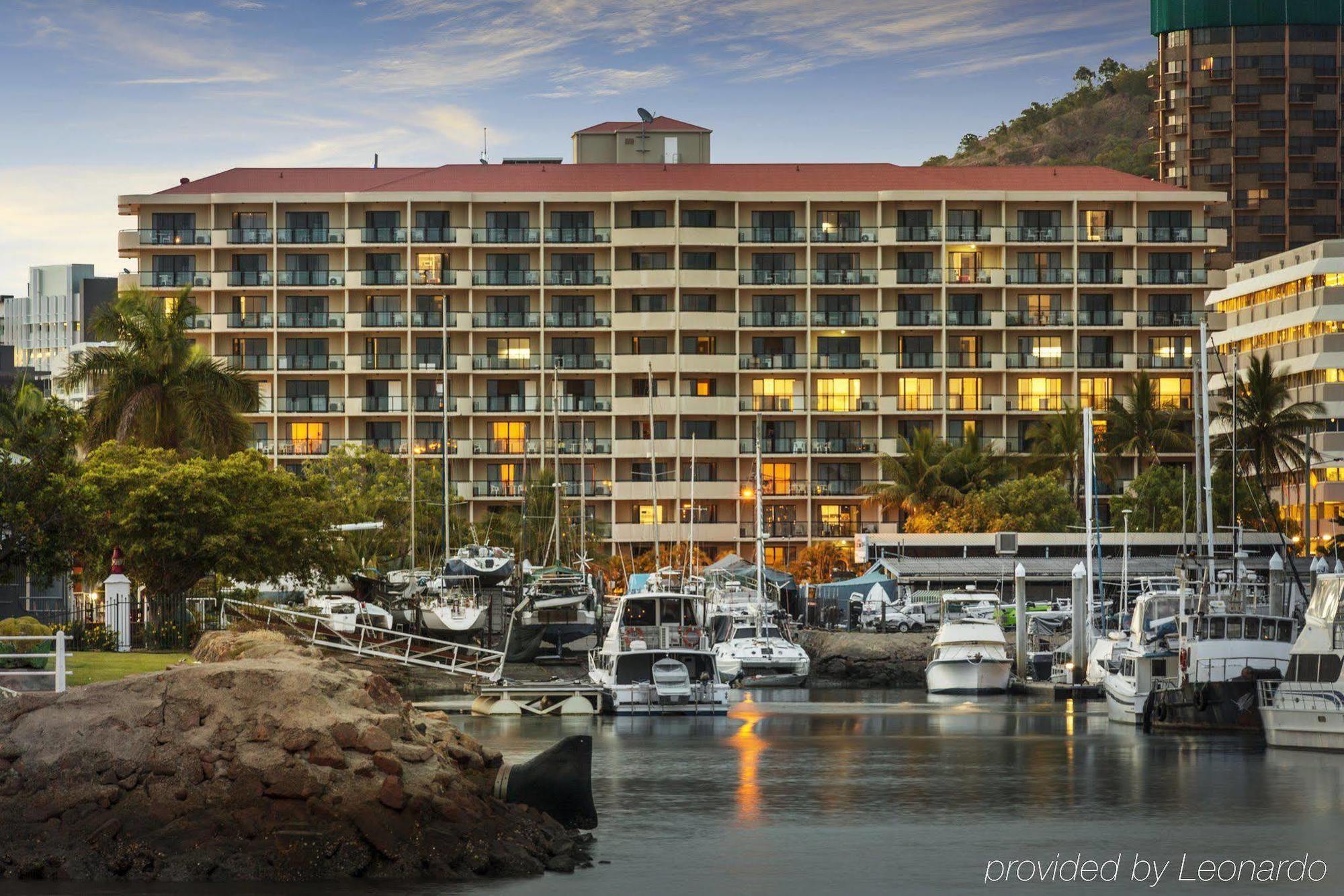 Aligned Corporate Residences ทาวน์วิล ภายนอก รูปภาพ